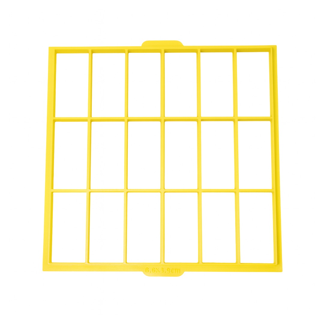 Frozen Cake Slice Cutter Grid for Brazilian-style Iced Cake | Light Yellow