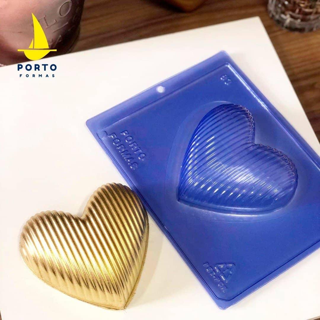 Striped Heart 350G Chocolate Mold - ViaCheff.com